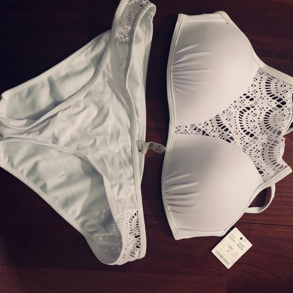 Bikini!